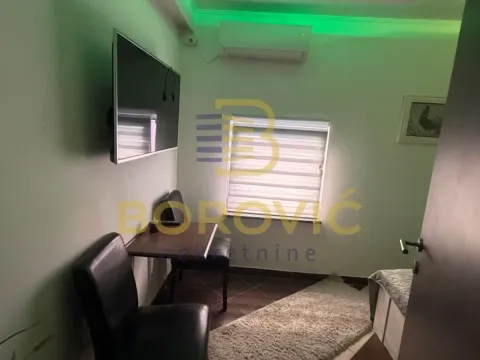 Rent, apartment, 115m², Kalenić Pijaca, Vračar Sve Podlokacije - image 11