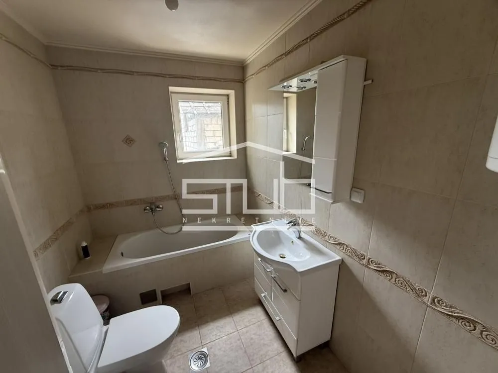 Sale, four bedroom apartment, 115m², Jajinci, Voždovac Sve Podlokacije