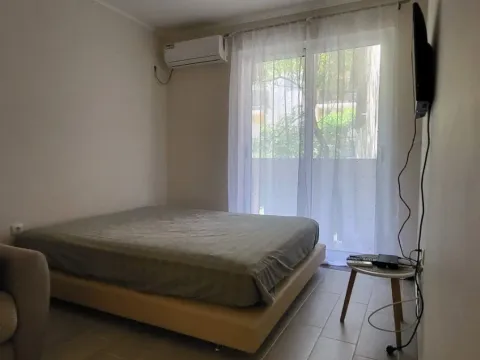 Rent, studio apartment, 48m², Bečići, Budva - image 7