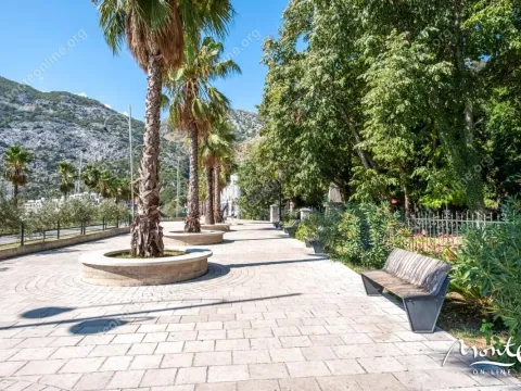 Prodaja, kuća, 112m², Risan, Kotor - image 43