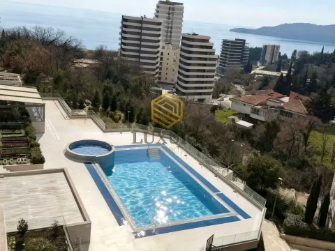 Rent, one bedroom apartment, 45m², Bečići, Budva - image 9