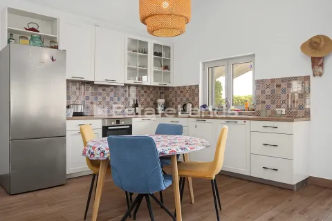 Prodaja, kuća, 158m², Kavač, Kotor - image 11