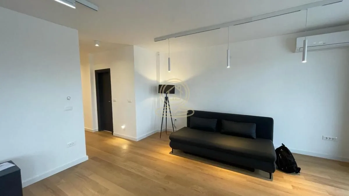Rent, four bedroom apartment, 151m², Voždovac Sve Podlokacije, Beograd