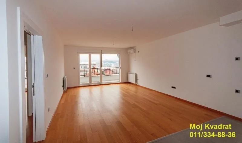 Prodaja, trosoban stan, 92m², Autokomanda, Voždovac Sve Podlokacije