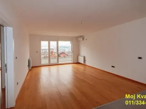 Sale, three bedroom apartment, 92m², Autokomanda, Voždovac Sve Podlokacije