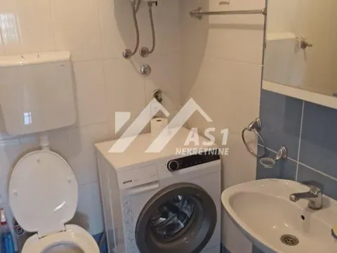 Rent, two bedroom apartment, 45m², Bulevar Oslobodjenja, Novi Sad Sve Podlokacije - image 9