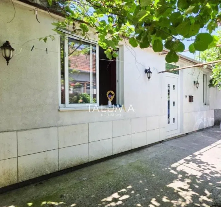 Prodaja, kuća, 100m², Zagorič, Podgorica