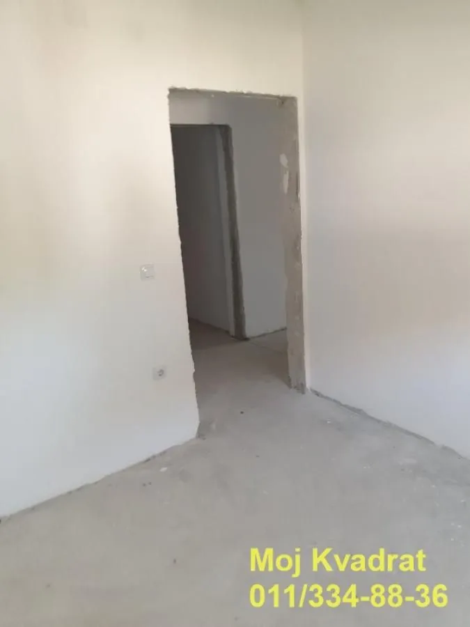 Prodaja, trosoban stan, 76m², Resnik, Beograd
