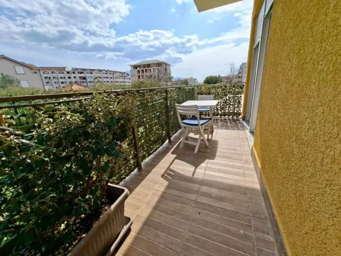 Rent, one bedroom apartment, 40m², Bijela, Herceg Novi - image 5