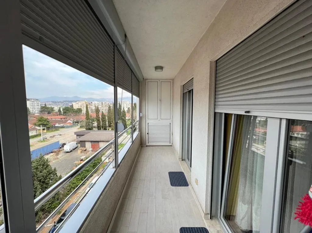 Rent, one bedroom apartment, 60m², Pobrežje, Podgorica