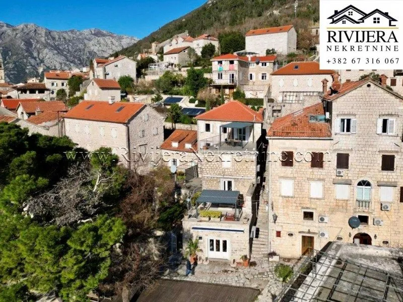 Prodaja, kuća, 211m², Perast, Kotor