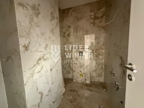 Prodaja, stan, 220m², Autokomanda, Voždovac Sve Podlokacije - image 12