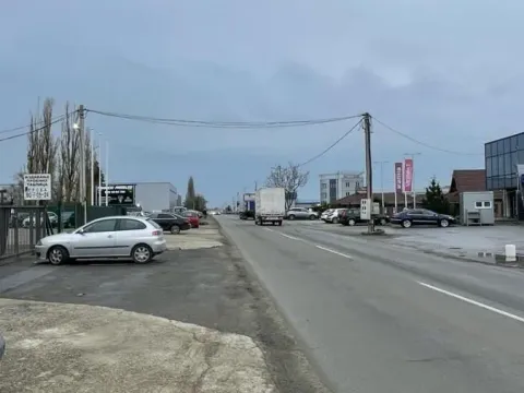 Izdavanje, poslovni prostor, 250m², Leštane, Grocka - image 14