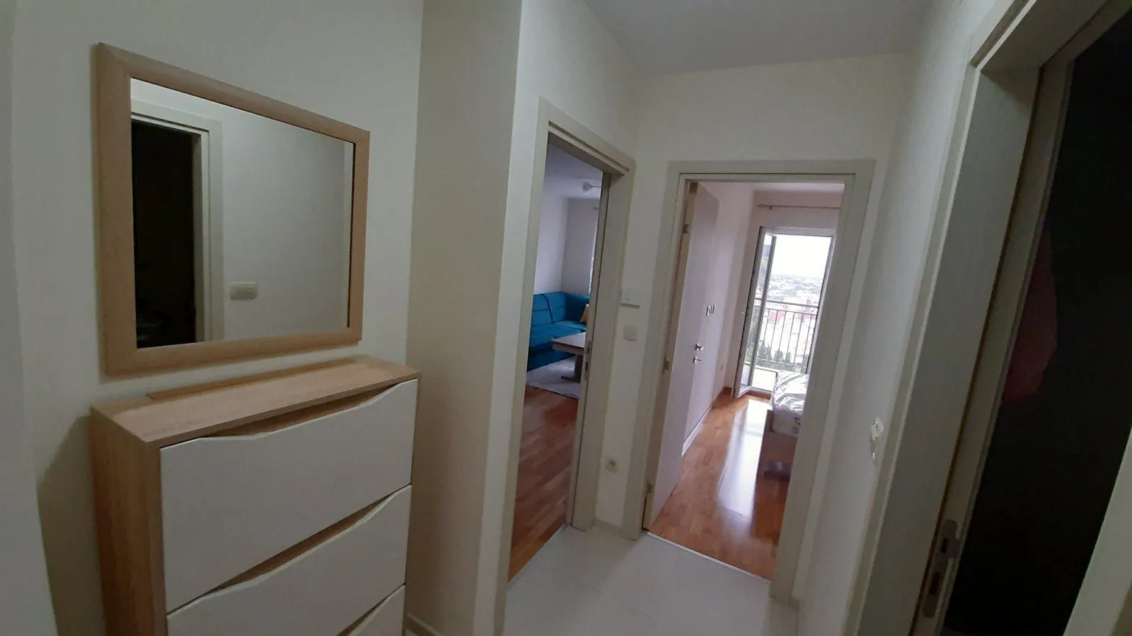 Izdavanje, dvosoban stan, 44m², Zagorič, Podgorica
