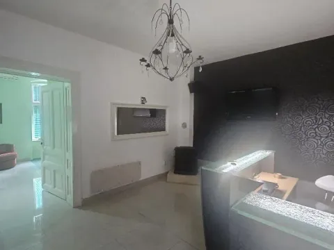 Izdavanje, poslovni prostor, 82m², Stari Grad, Beograd - image 12