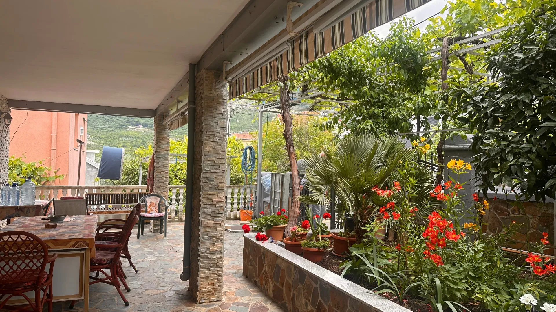 Prodaja, kuća, 142m², Dobre Vode, Bar