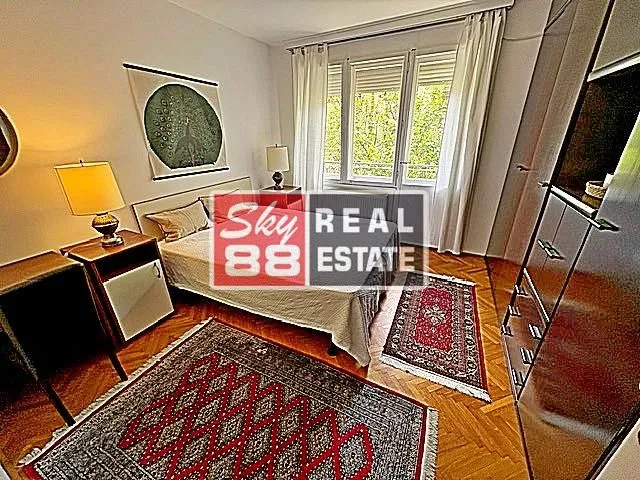 Rent, two bedroom apartment, 65m², Savski Venac, Beograd