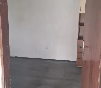 Izdavanje, kuća, 90m², Ledine, Beograd - image 7