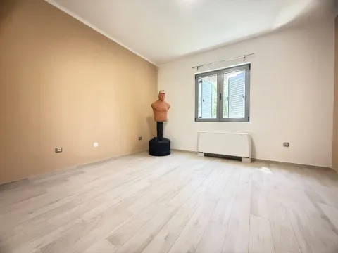 Sale, house, 320m², Podgorica, Crna Gora - image 19