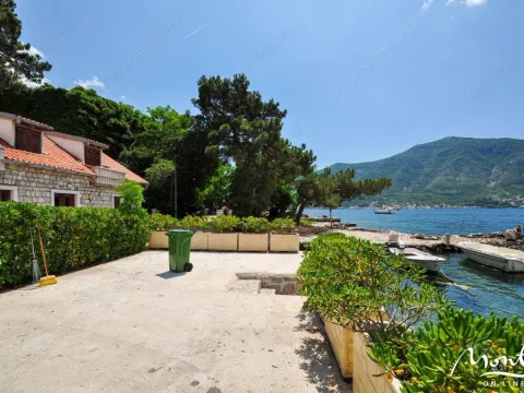 Prodaja, kuća, 415m², Dobrota, Kotor - image 25