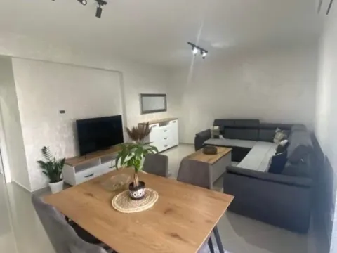 Prodaja, dvosoban stan, 69m2, Makedonsko naselje, Bar Prodaja, dvosoban stan, 69m2, Makedonsko naselje, Bar