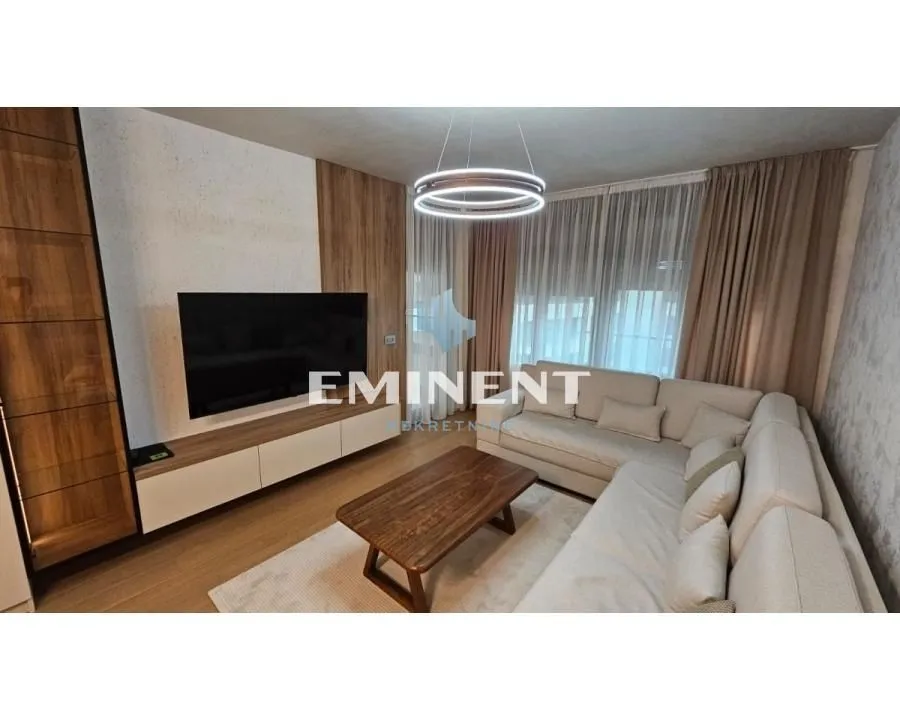 Prodaja, trosoban stan, 76m², Novi Beograd Blok 65, Novi Beograd Sve Podlokacije