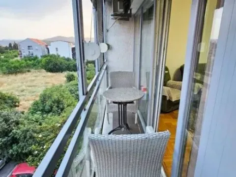 Izdavanje, jednosoban stan, 40m², Kod Big Fashion-a, Podgorica - image 7