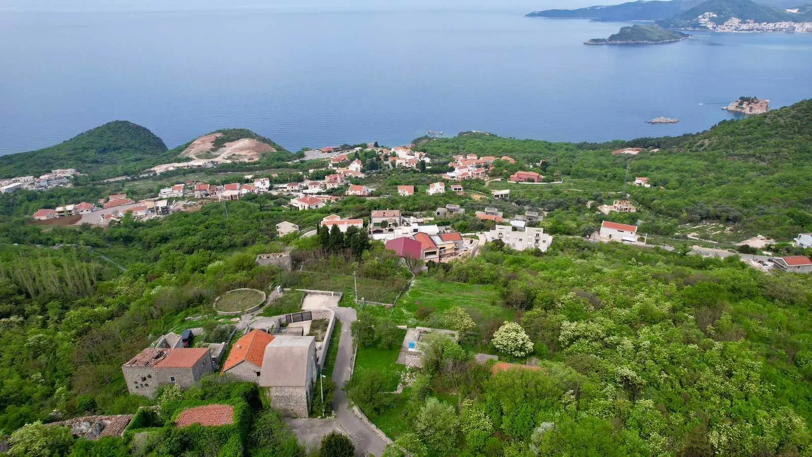 Prodaja, plac, 1640m², Blizikuće, Budva