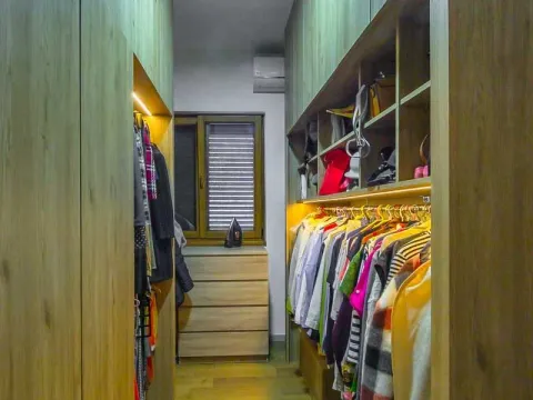 Izdavanje, trosoban stan, 110m², Centar, Podgorica - image 6