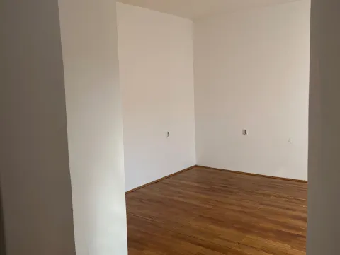 Prodaja, jednosoban stan, 37m², Centar, Podgorica - image 4