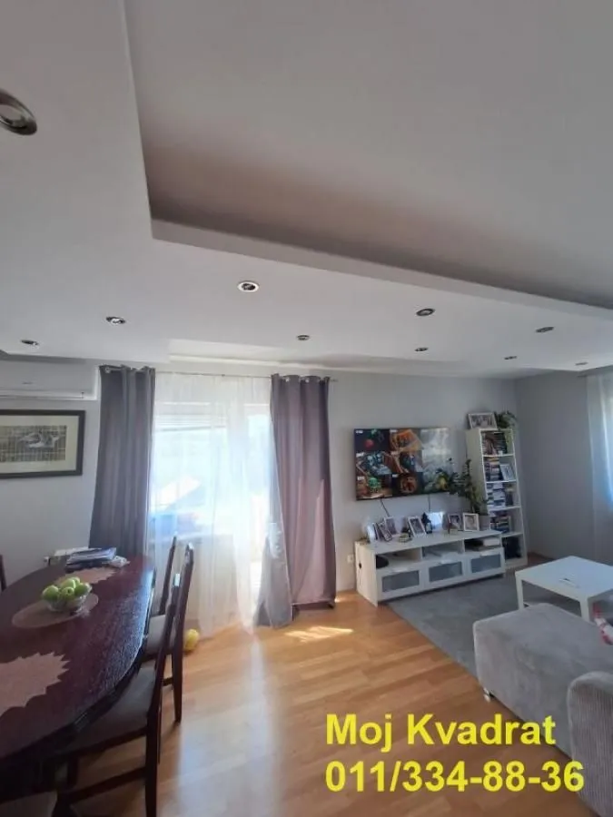 Sale, house, 229m², Sremčica, Beograd