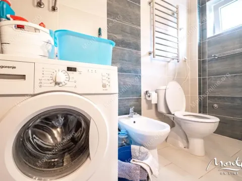 Prodaja, dvosoban stan, 83m², Prčanj, Kotor - image 24