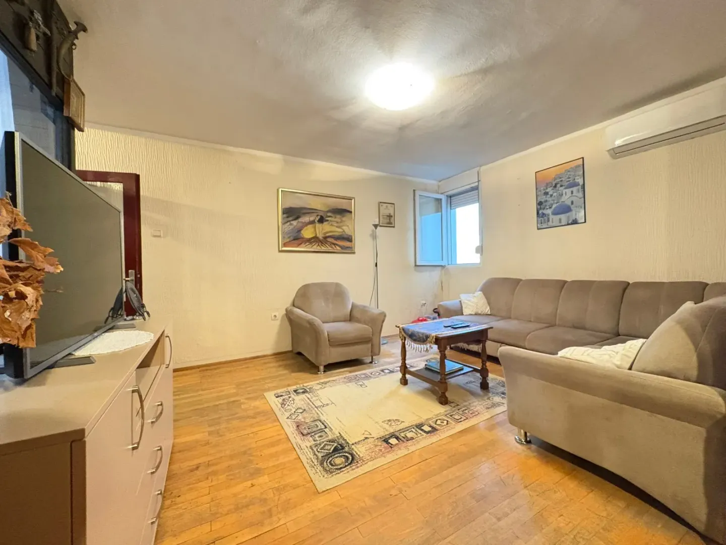 Prodaja, dvosoban stan, 77m², Blok 5, Podgorica