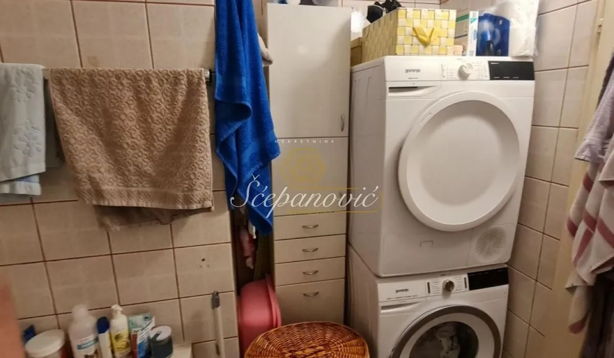 Prodaja, stan, 45m², Novo naselje, Novi Sad