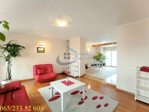 Izdavanje, trosoban stan, 85m², Vračar Hram, Vračar Sve Podlokacije - image 4