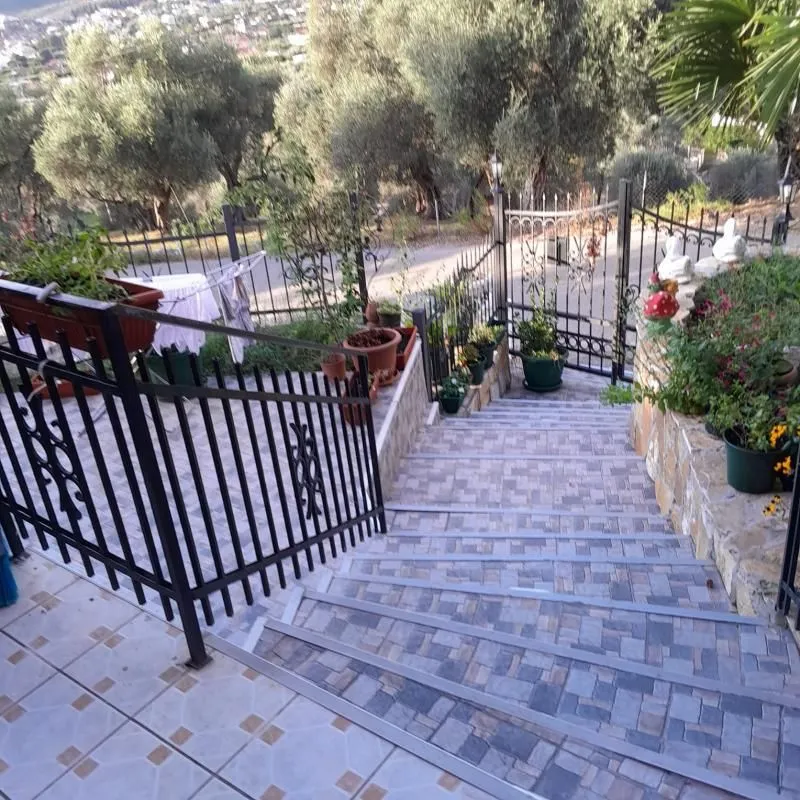 Prodaja, kuća, 400m², Bar, Crna Gora