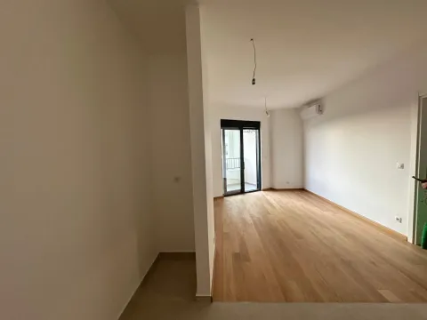 Prodaja, jednosoban stan, 42m², Bečići, Budva - image 7
