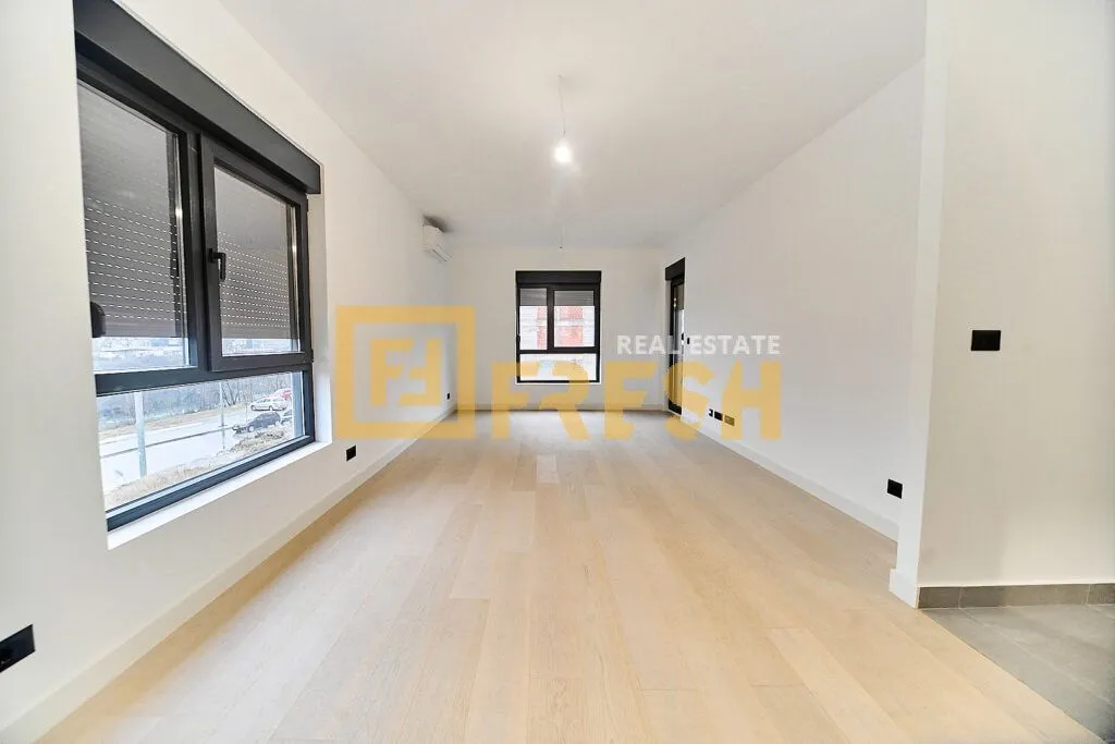 Prodaja, dvosoban stan, 63m², Krivi Most, Podgorica