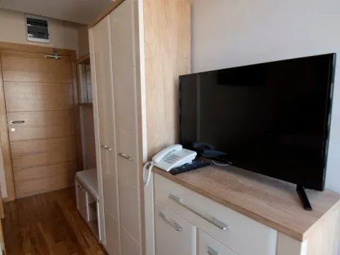 Rent, office space, 101m², Vračar Centar, Vračar Sve Podlokacije - image 3