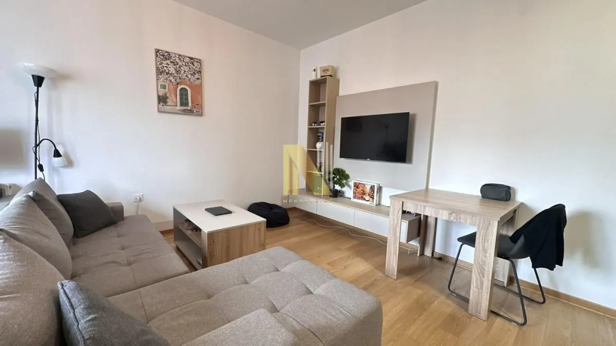 Rent, two bedroom apartment, 40m², Bulevar Oslobodjenja, Novi Sad Sve Podlokacije