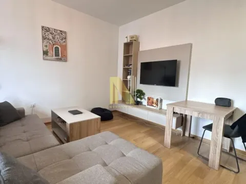 Stan in Bulevar Oslobodjenja