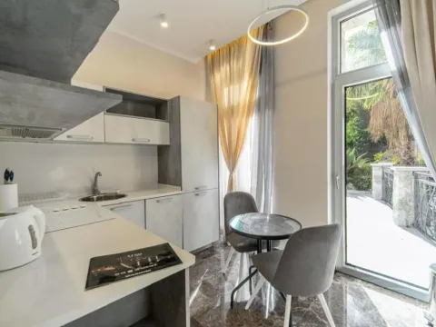 Sale, house, 351m², Stoliv, Kotor - image 3