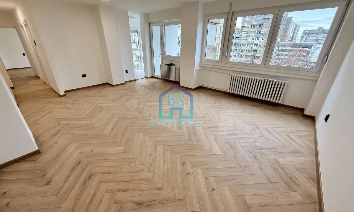 Prodaja, trosoban stan, 73m², Bulevar Oslobodjenja, Novi Sad Sve Podlokacije