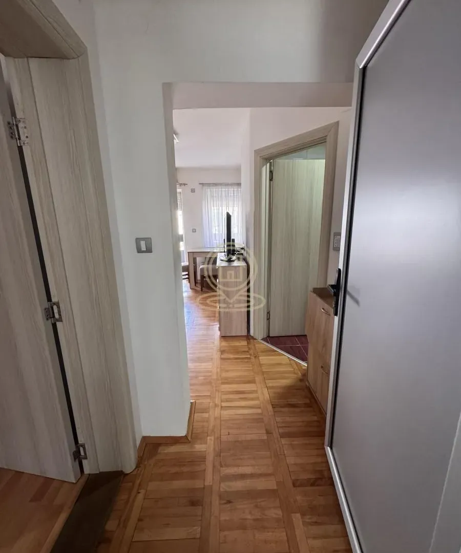 Izdavanje, jednosoban stan, 33m², Telep, Novi Sad Sve Podlokacije