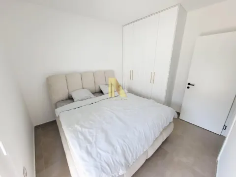Izdavanje, trosoban stan, 73m², Centar, Novi Sad - image 13