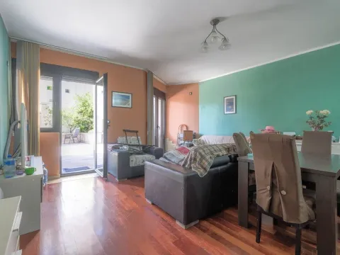 Prodaja, dvosoban stan, 85m², Dobrota, Kotor - image 8