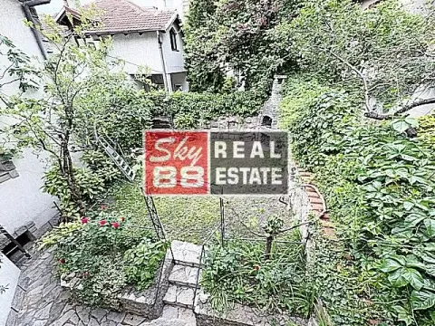 Rent, three bedroom apartment, 130m², Neimar, Vračar Sve Podlokacije - image 14