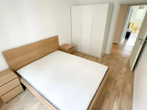 Izdavanje, dvosoban stan, 67m², Centar, Podgorica - image 5