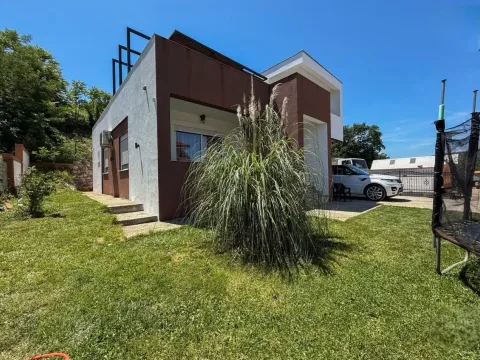 Prodaja, kuća, 260m², Gornja Gorica, Podgorica - image 15