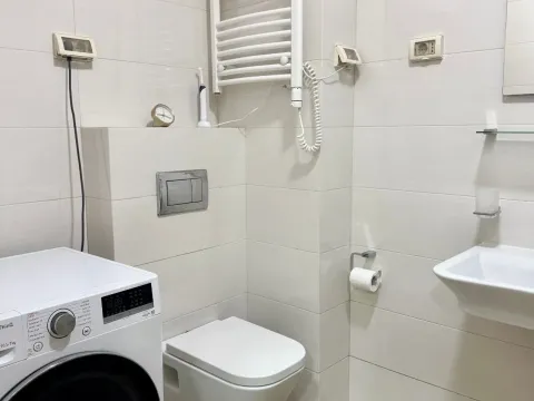 Prodaja, trosoban stan, 72m², City Kvart, Podgorica - image 11